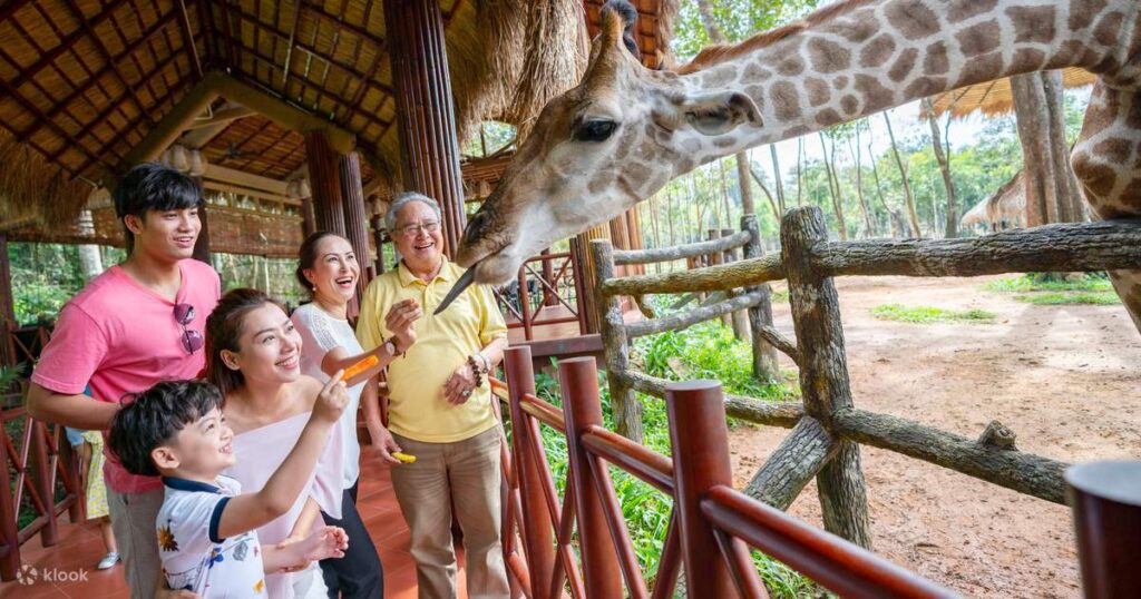 dip-le-30-thang-4-di-dau-cung-gia-dinh